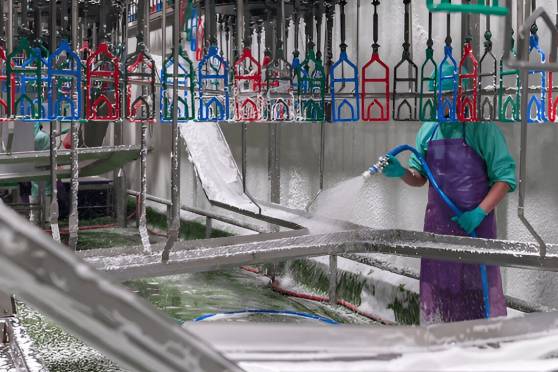 Manufacturing Facility Cleaning Services